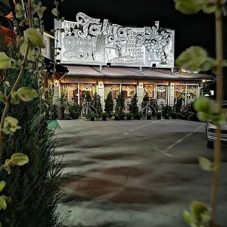 Hotel Talija Svilajnac Экстерьер фото