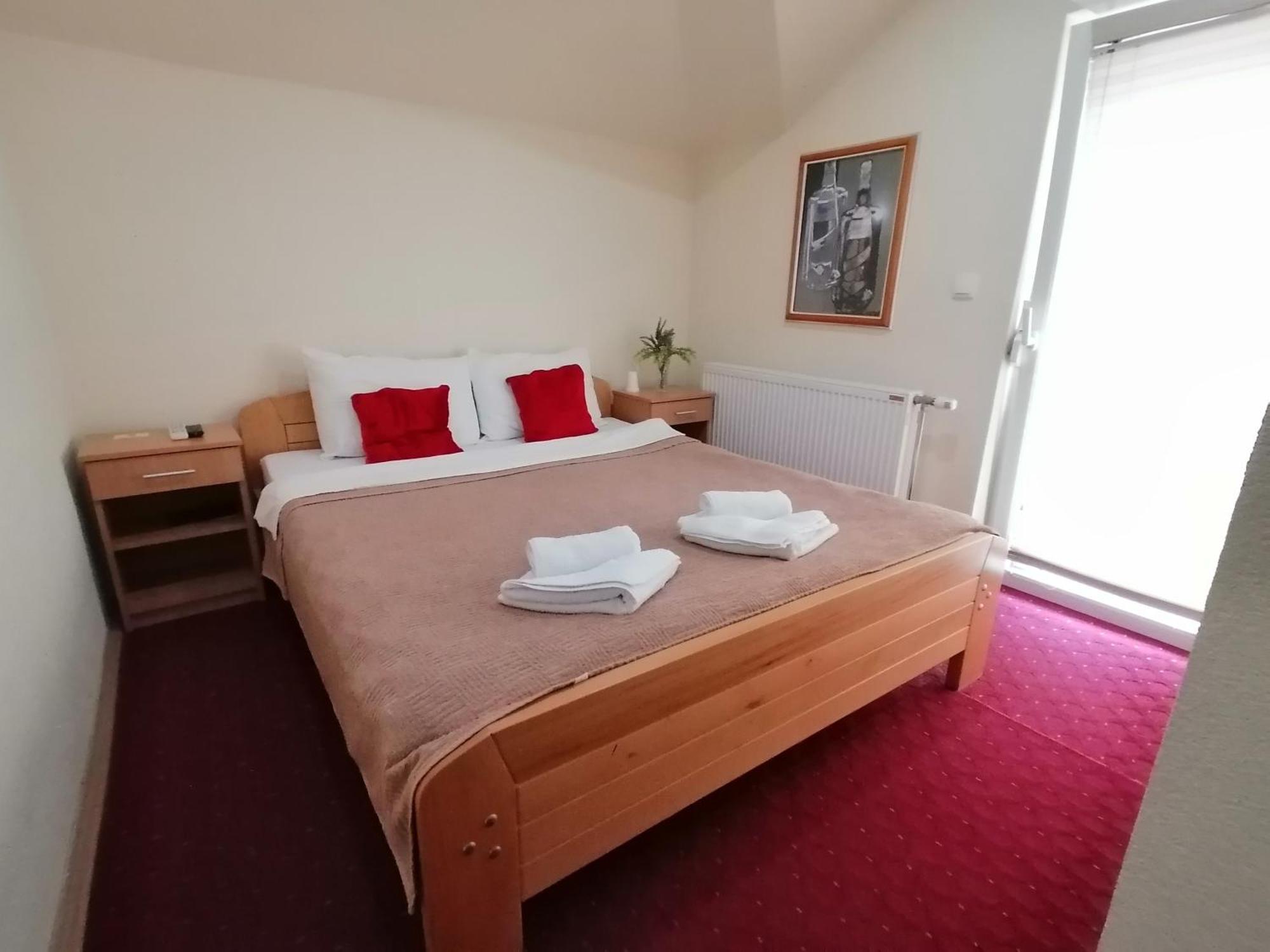 Hotel Talija Svilajnac Экстерьер фото