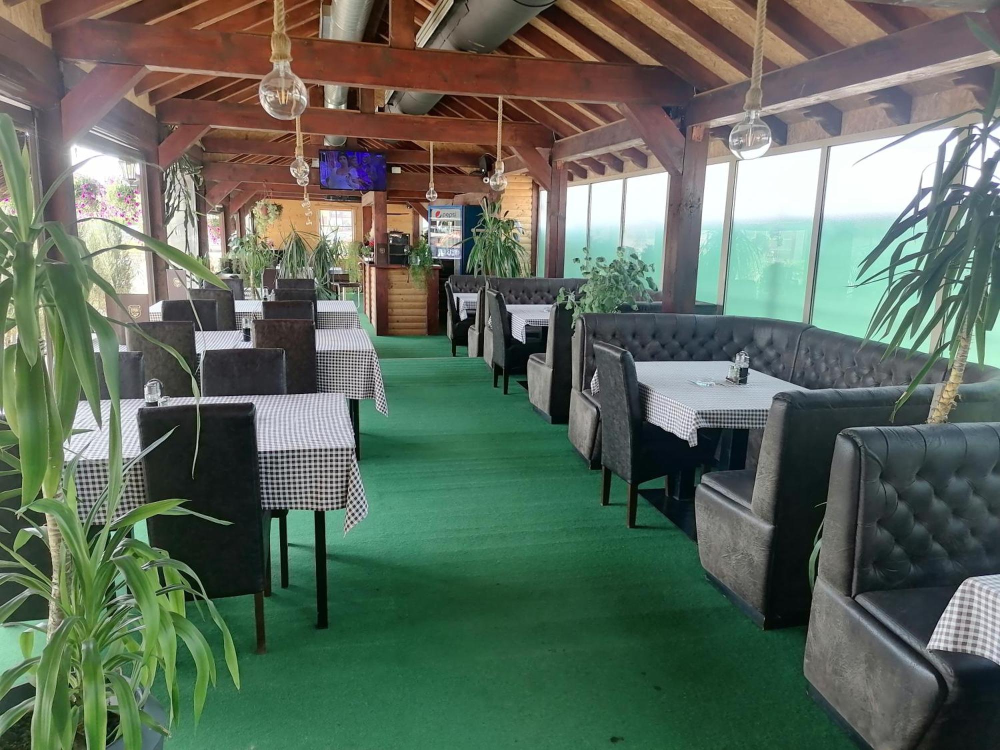 Hotel Talija Svilajnac Экстерьер фото